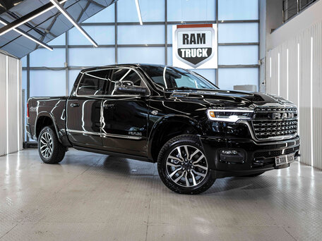 2026 Ram 1500 Crew Cab eTorque V Рестайлинг, чёрный, 12019113 рублей, вид 1