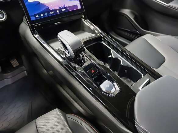 2026 Geely Cityray, серебристый, 3345000 рублей - вид 12