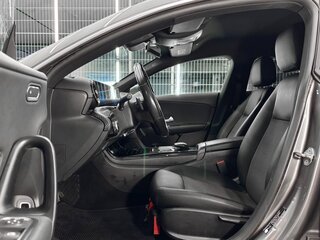 2021 Mercedes-Benz CLA 200 d II (C118, X118), серебристый, 2000000 рублей, вид 5