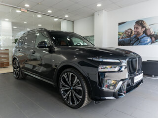 2025 BMW X7 40d I (G07) Рестайлинг, чёрный, 17265000 рублей, вид 3