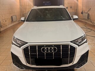 2020 Audi Q7 45 TFSI II (4M) Рестайлинг, белый, 5000000 рублей, вид 2