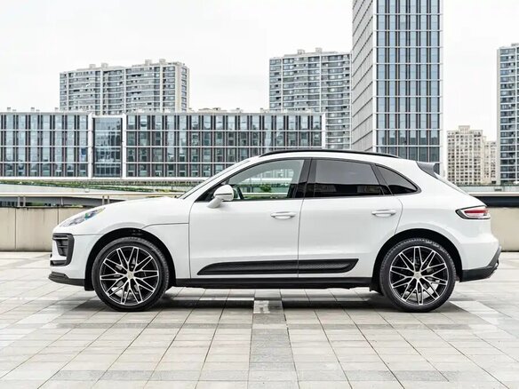 2023 Porsche Macan I Рестайлинг 2, белый, 5940000 рублей - вид 2