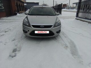 2008 Ford Focus II Рестайлинг, серебристый, 400000 рублей, вид 3