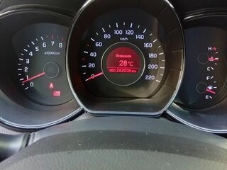 2012 Kia Rio 5-speed III, белый, 680000 рублей, вид 4