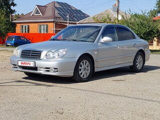 2004 Hyundai Sonata ТагАЗ IV (EF) Рестайлинг, серебристый, 430000 рублей, вид 1