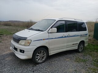 1999 Daihatsu Delta Wagon III, белый, 650000 рублей, вид 1