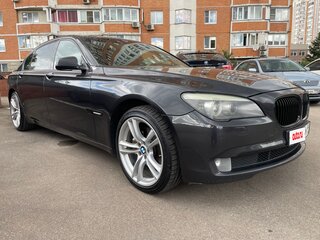 2011 BMW 7 серии Long 730Ld V (F01/F02/F04), серый, 1850000 рублей, вид 3