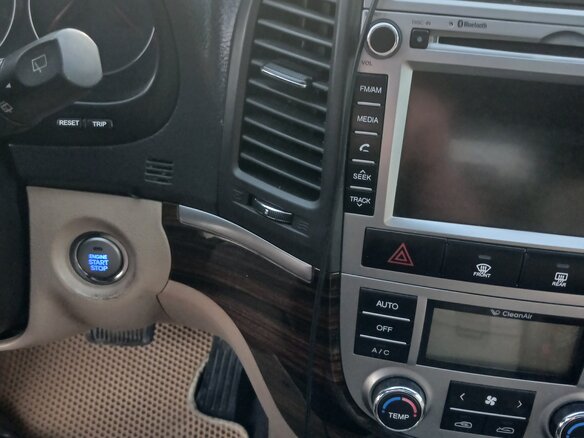 2012 Hyundai Santa Fe II Рестайлинг, белый, 1800000 рублей - вид 6