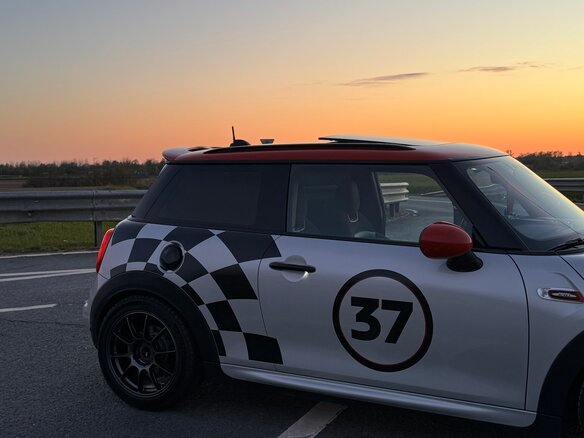 2019 Mini Hatch JCW III (F55/F56) Рестайлинг, серебристый, 2400000 рублей - вид 6