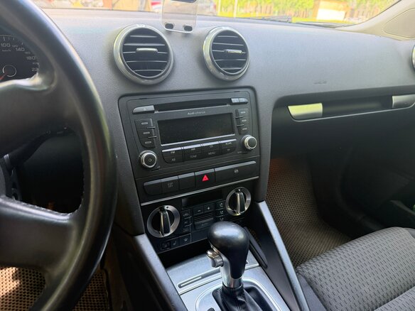 2009 Audi A3 II (8P) Рестайлинг 2, белый, 700000 рублей - вид 10