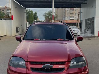 2011 Chevrolet Niva I Рестайлинг, красный, 580000 рублей, вид 2