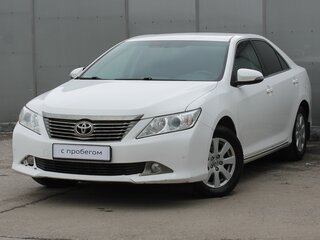 2014 Toyota Camry VII (XV50), белый, 1399000 рублей, вид 1