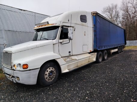 2002 Freightliner Century Class, белый, 2000000 рублей, вид 3