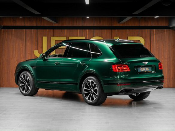 2018 Bentley Bentayga I, зелёный, 14990000 рублей - вид 7