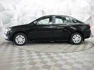 2024 Lada (ВАЗ) Vesta I Рестайлинг (NG), чёрный, 973000 рублей, вид 2