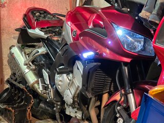 2009 Yamaha FZ1, красный, 550000 рублей, вид 1