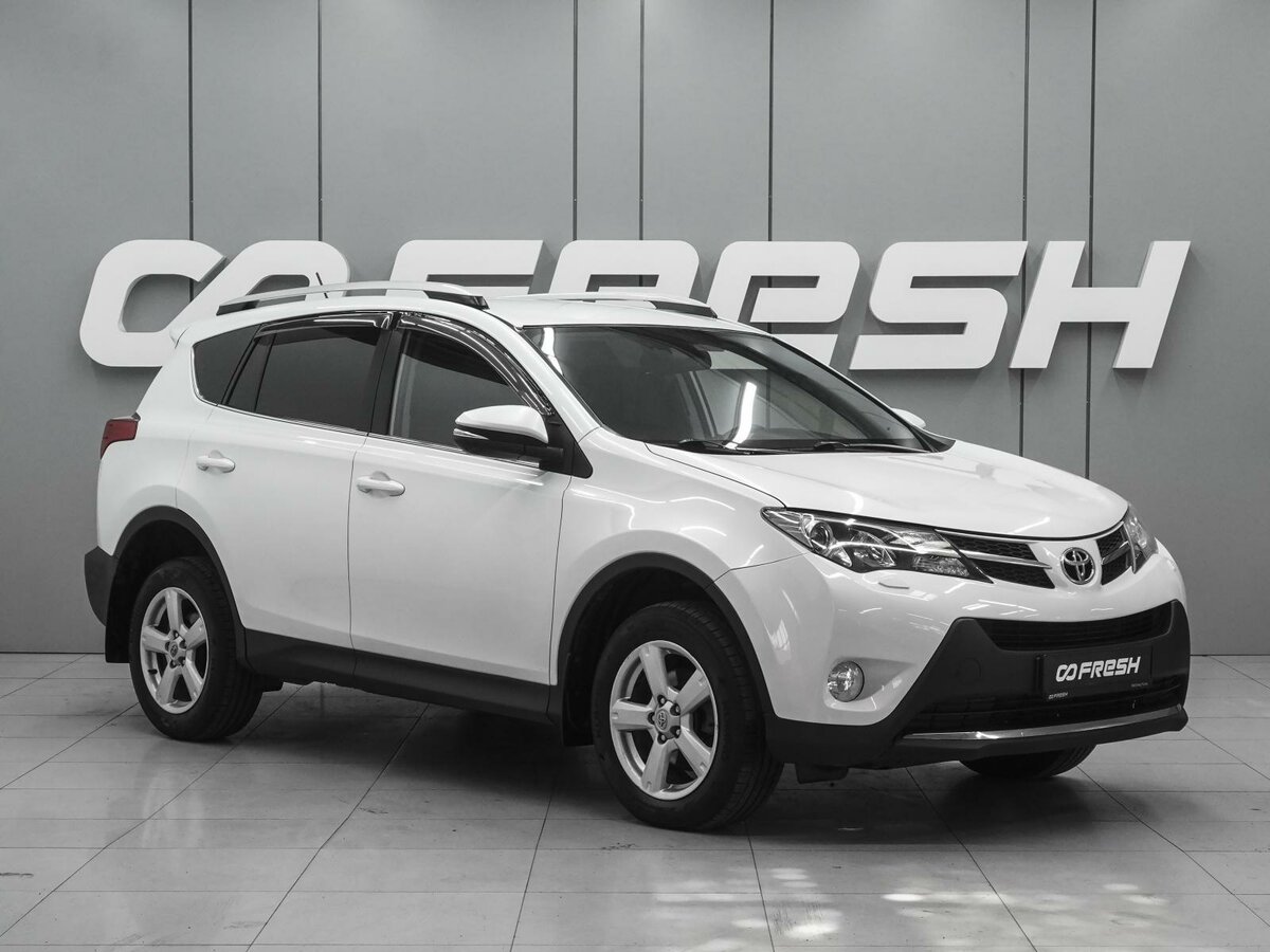 Открыть фотографии: Toyota RAV4 IV (XA40)