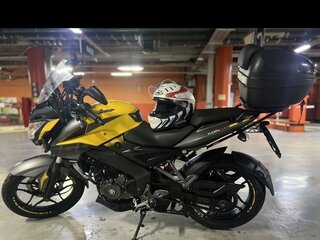Bajaj Pulsar NS 200