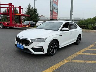 2023 Skoda Octavia IV (A8), белый, 2180000 рублей, вид 2