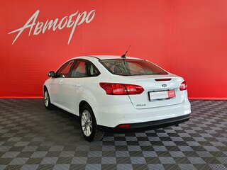 2018 Ford Focus III Рестайлинг, белый, 1295000 рублей, вид 3