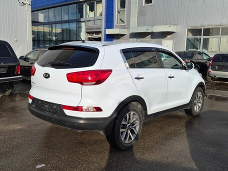 2014 Kia Sportage III Рестайлинг, белый, 948000 рублей, вид 3