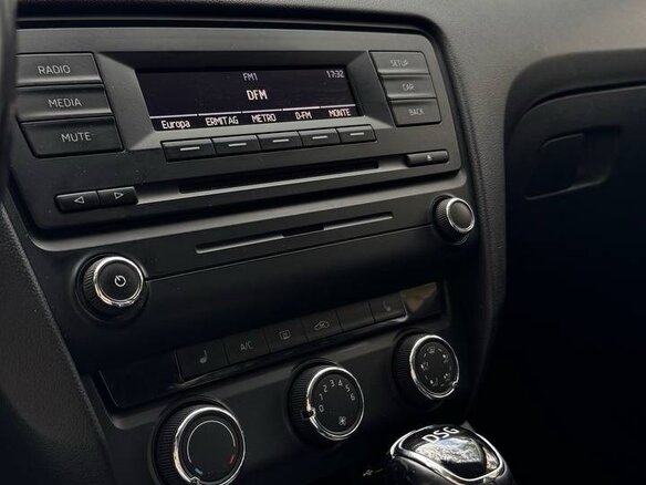 2013 Skoda Octavia III (A7), серый, 1090000 рублей - вид 13