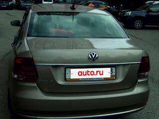 2018 Volkswagen Polo V Рестайлинг, бежевый, 1400000 рублей, вид 4