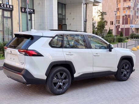 2026 Toyota RAV4 VI (XA60), белый, 4030000 рублей, вид 5
