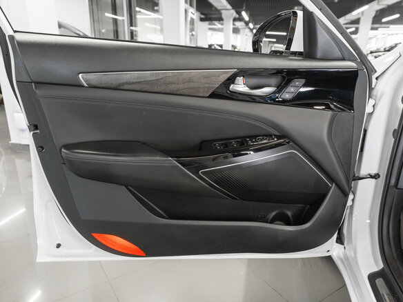 2020 Kia K7 YG (II) Рестайлинг, белый, 2800000 рублей - вид 18