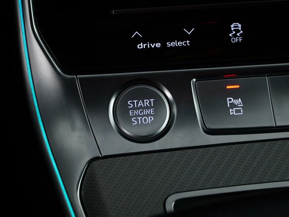 2019 Audi A6 45 TDI V (C8), чёрный - вид 17