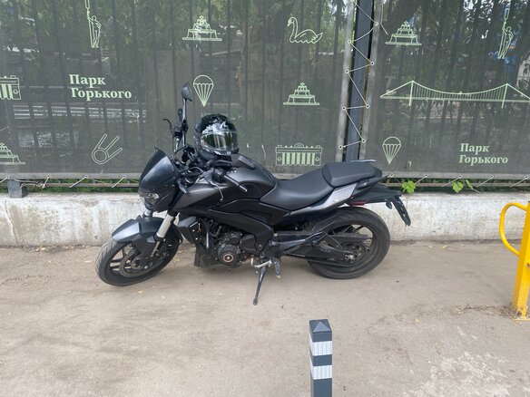 2020 Bajaj Dominar 400, чёрный, 300000 рублей - вид 4