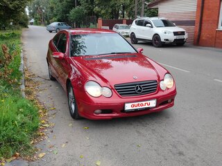 2001 Mercedes-Benz C-Класс 180 II (W203), красный, 450000 рублей, вид 3