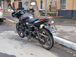 2021 Bajaj Pulsar 180, чёрный, 110000 рублей, вид 5
