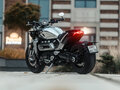 2023 Triumph Rocket 3, серебристый, 2490000 рублей - вид 7