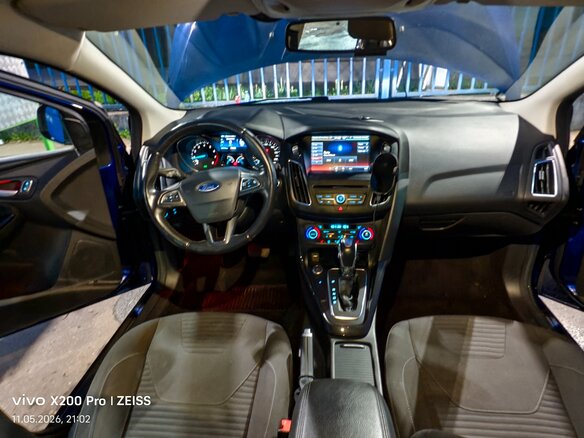 2015 Ford Focus III Рестайлинг, синий, 1050000 рублей - вид 18