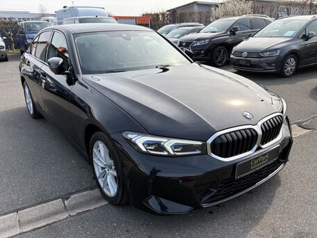 2024 BMW 3 серии 318i VII (G2x) Рестайлинг, чёрный, 3839520 рублей, вид 3