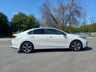2019 Kia Cerato IV, белый, 2050000 рублей, вид 4
