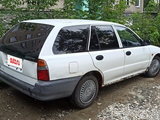 1992 Mitsubishi Libero I, белый, 105000 рублей, вид 3