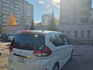 2019 Honda Freed II Рестайлинг, белый, 1530000 рублей, вид 3