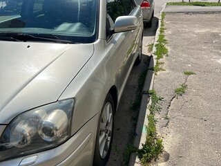 2007 Toyota Avensis II Рестайлинг, серебристый, 800000 рублей, вид 2