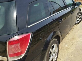 2006 Opel Astra H, чёрный, 400000 рублей, вид 2