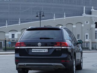 2021 Volkswagen Teramont X I, чёрный, 3999999 рублей, вид 5