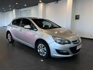 Opel Astra J Рестайлинг