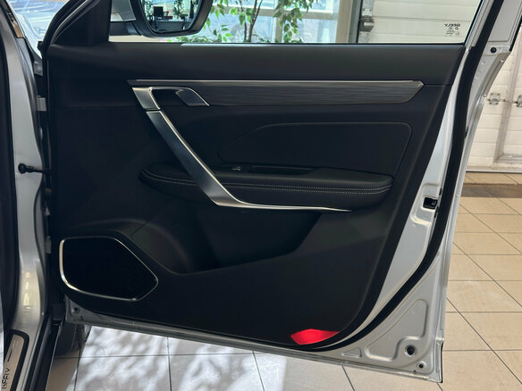2023 Geely Atlas Pro, серый, 1820000 рублей - вид 15