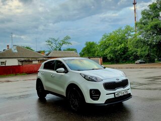 2017 Kia Sportage IV, белый, 1900000 рублей, вид 3