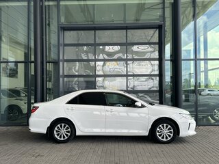 2014 Toyota Camry VII (XV50) Рестайлинг, белый, 1590000 рублей, вид 5