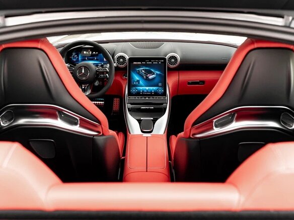 2026 Mercedes-Benz AMG GT 63 S E Performance II, серебристый, 27890000 рублей - вид 19