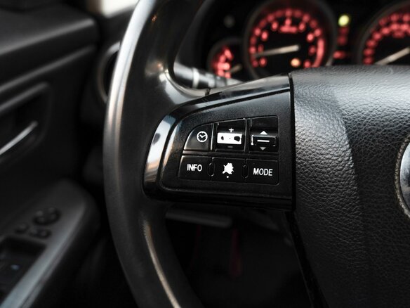 2010 Mazda 6 II (GH) Рестайлинг, белый, 999000 рублей - вид 13