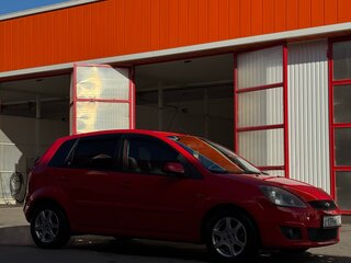 2007 Ford Fiesta Mk5, красный, 570000 рублей, вид 3