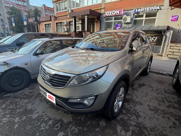 2013 Kia Sportage III, бежевый, 1150000 рублей